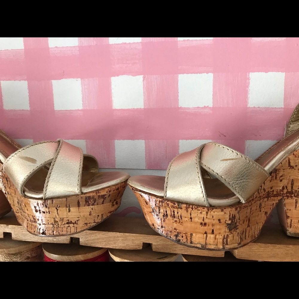 Cascade Wedges- Gold, leather nice high platform